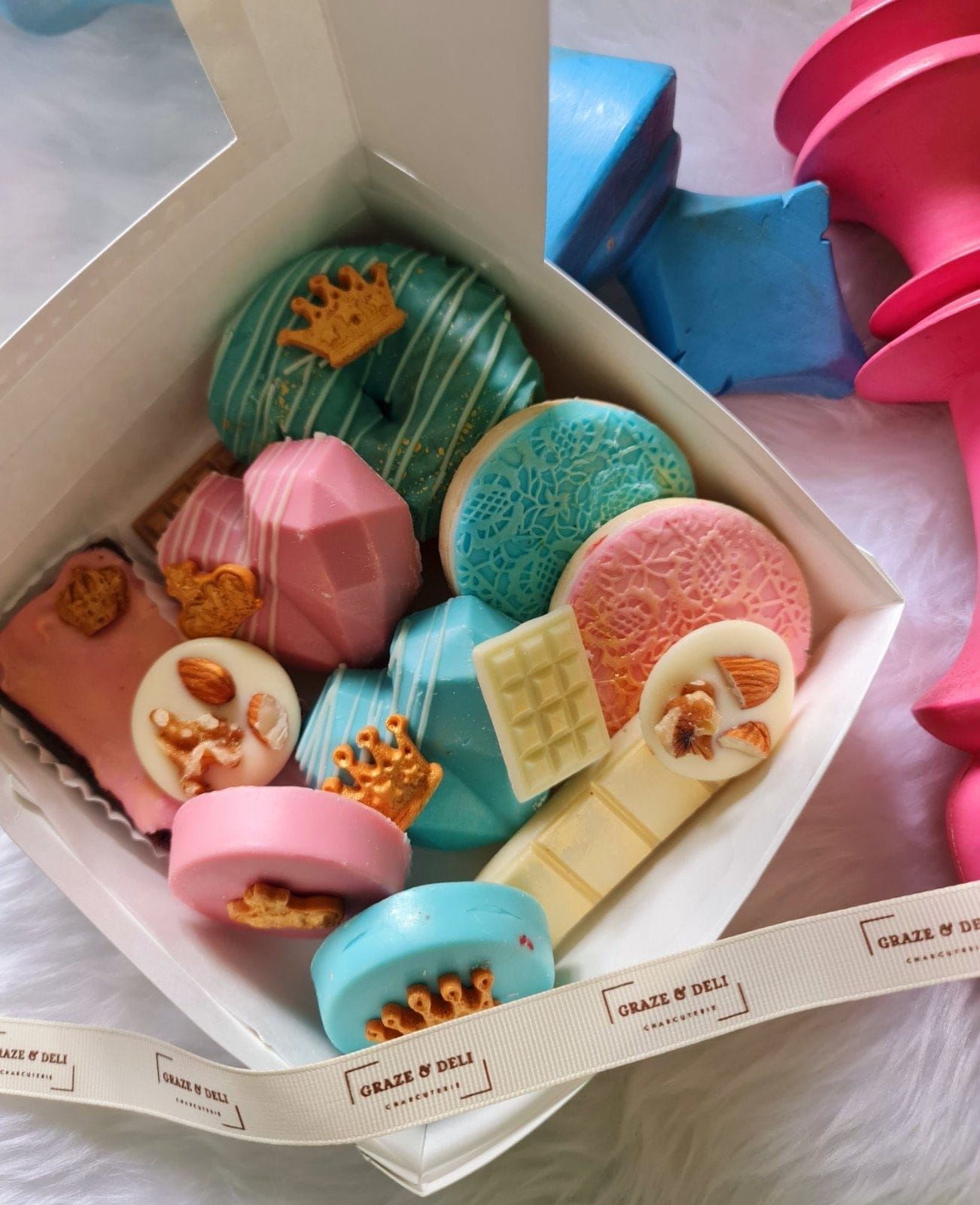 Royal Pastel Sweets Box