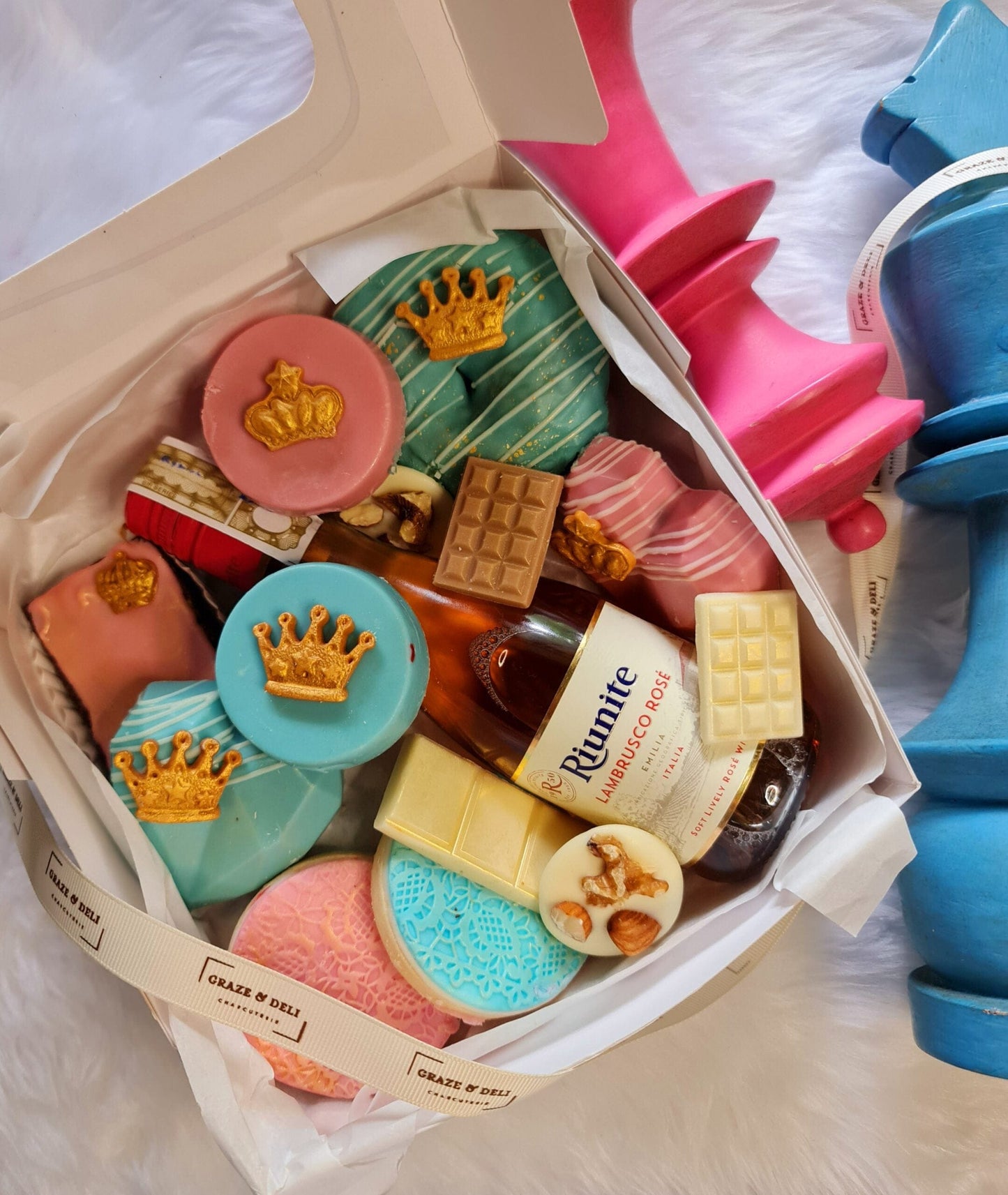 Royal Pastel Sweets Box with Drinks