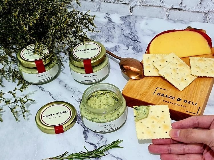 Pesto Cream Cheese